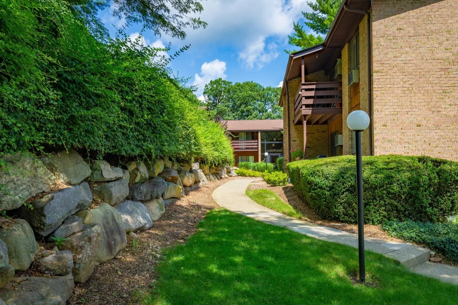 Rustic Ridge Apartments in Rockaway, NJ Apartments in Dover, NJ