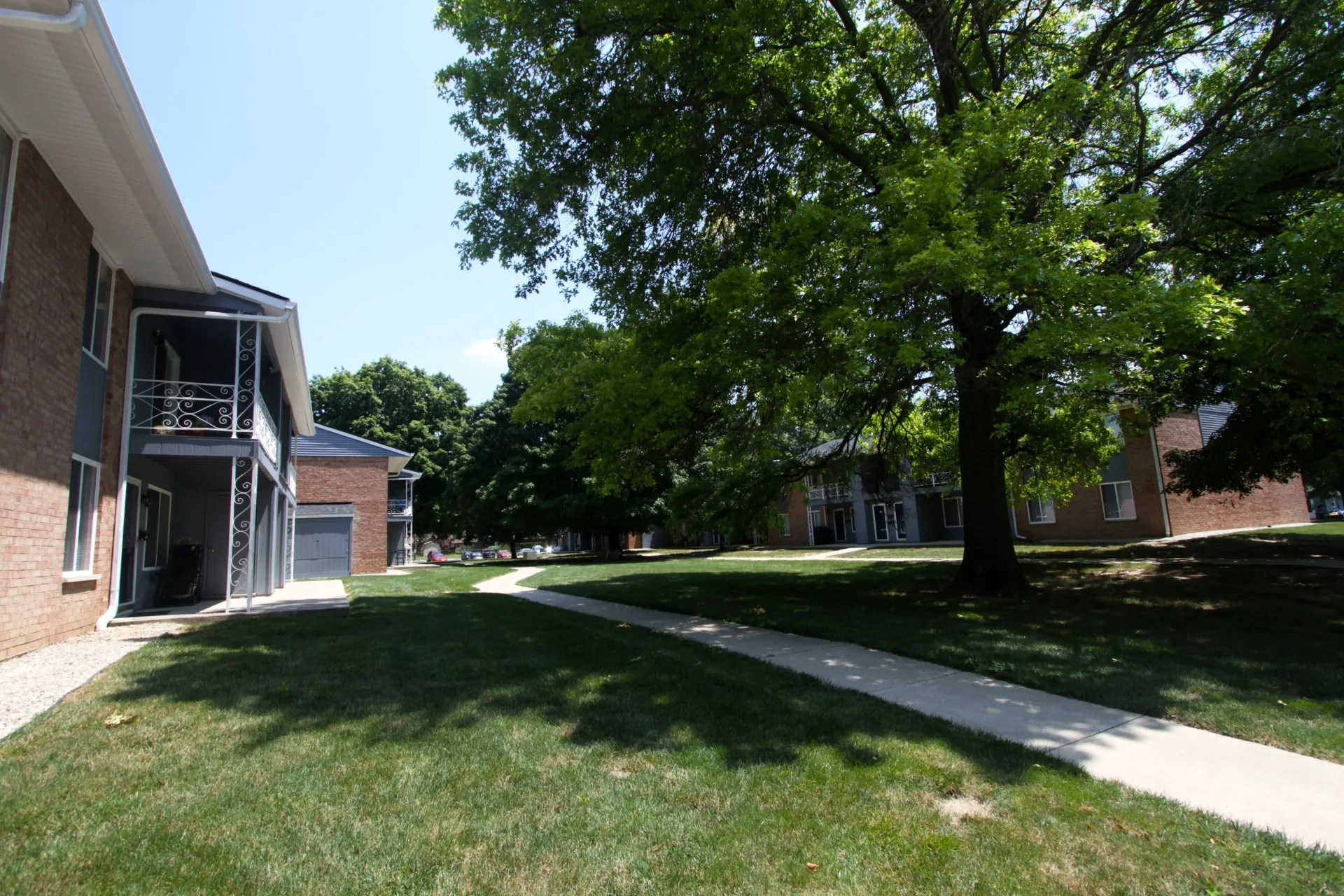 Hillcrest Apartments