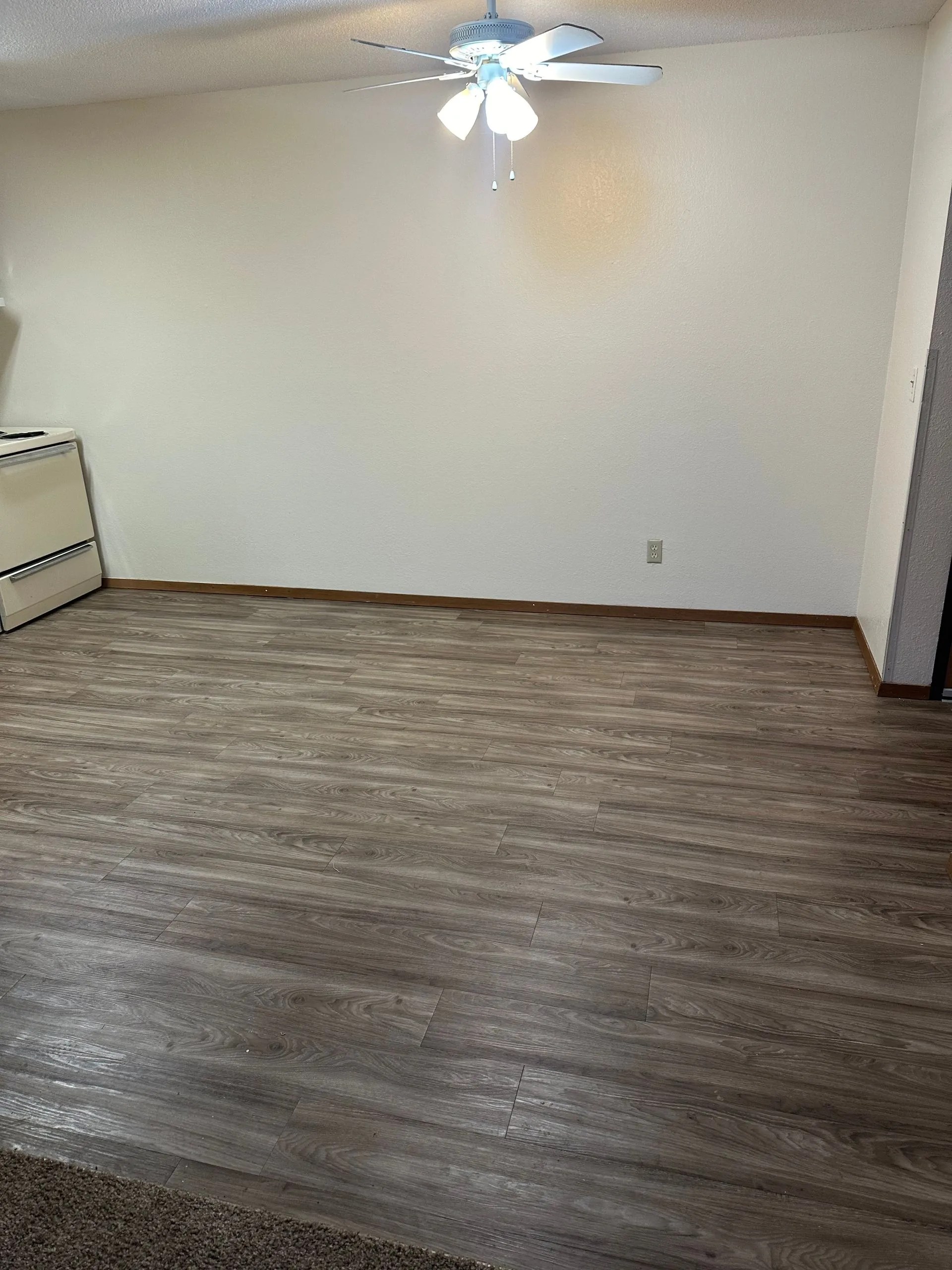 North Place Apartments / LANS Property Management