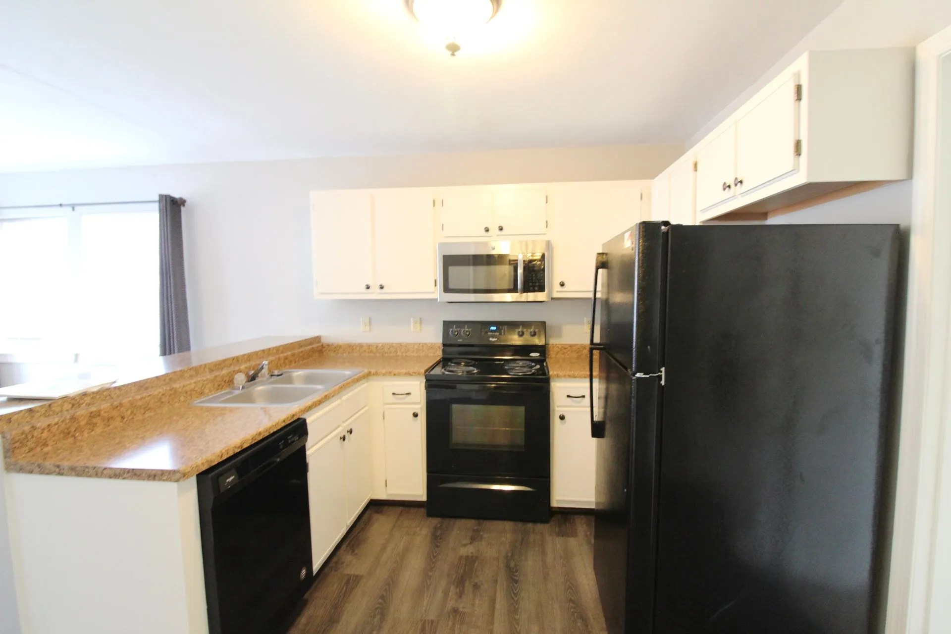 Towhomes for rent in Foxhill