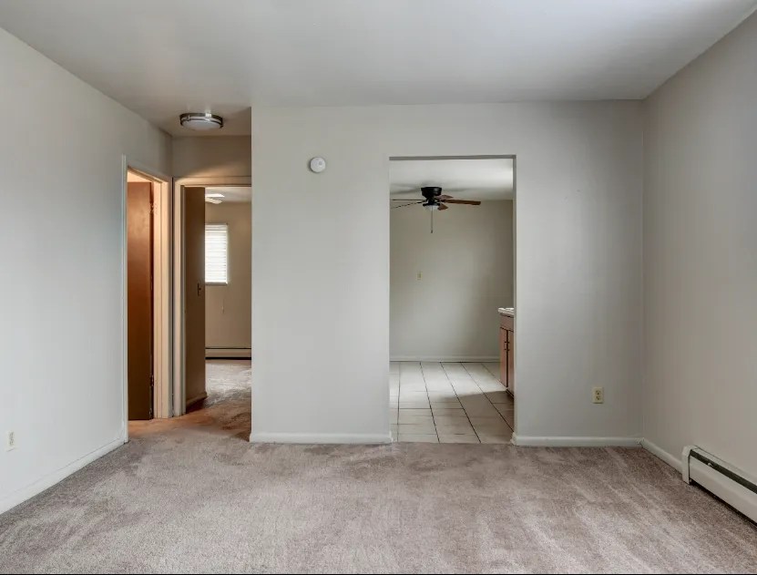 Pineview Apartments for Rent in Napoleon, Ohio