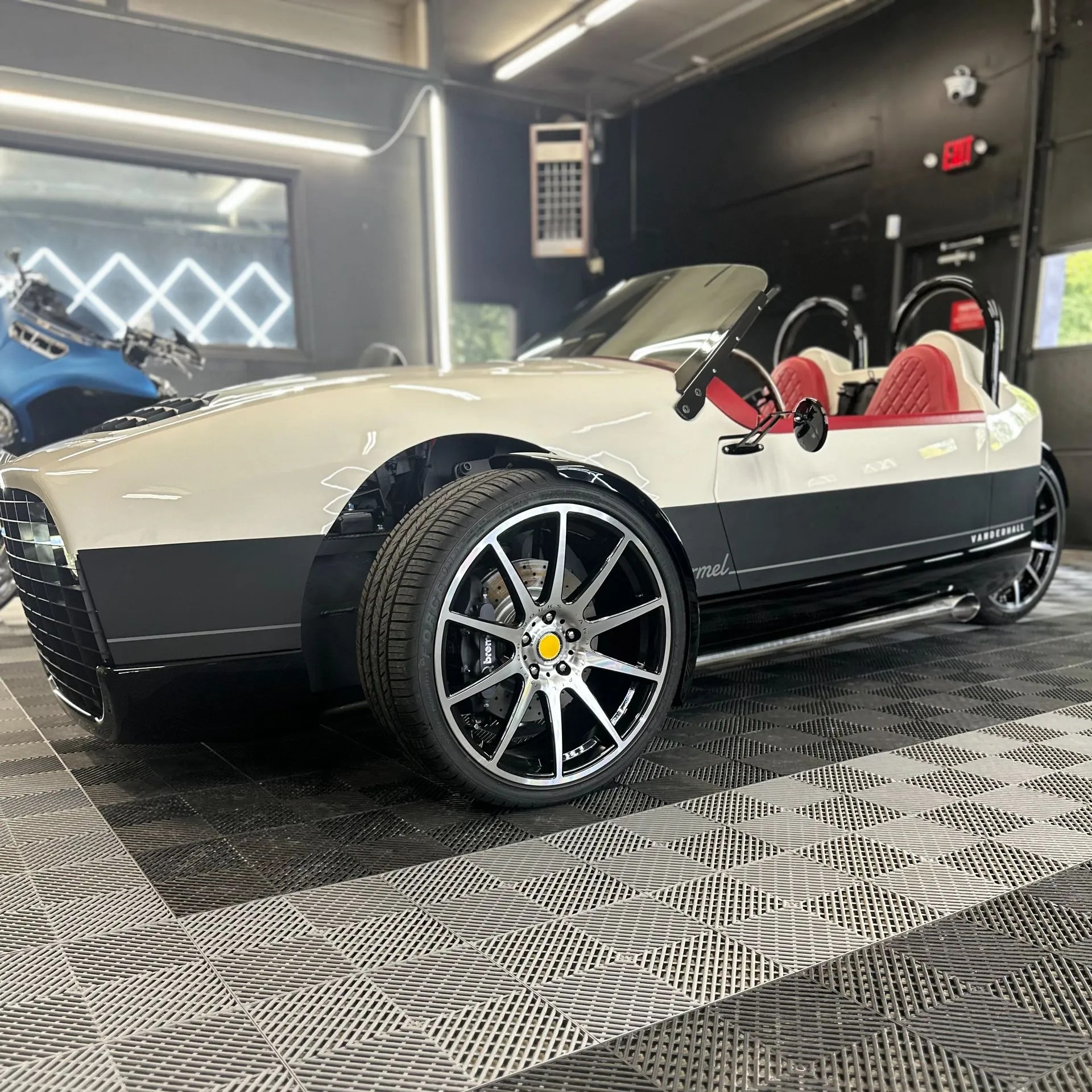 Upper Hand Mobile Detailing Mobile Auto Detailing Detroit MI