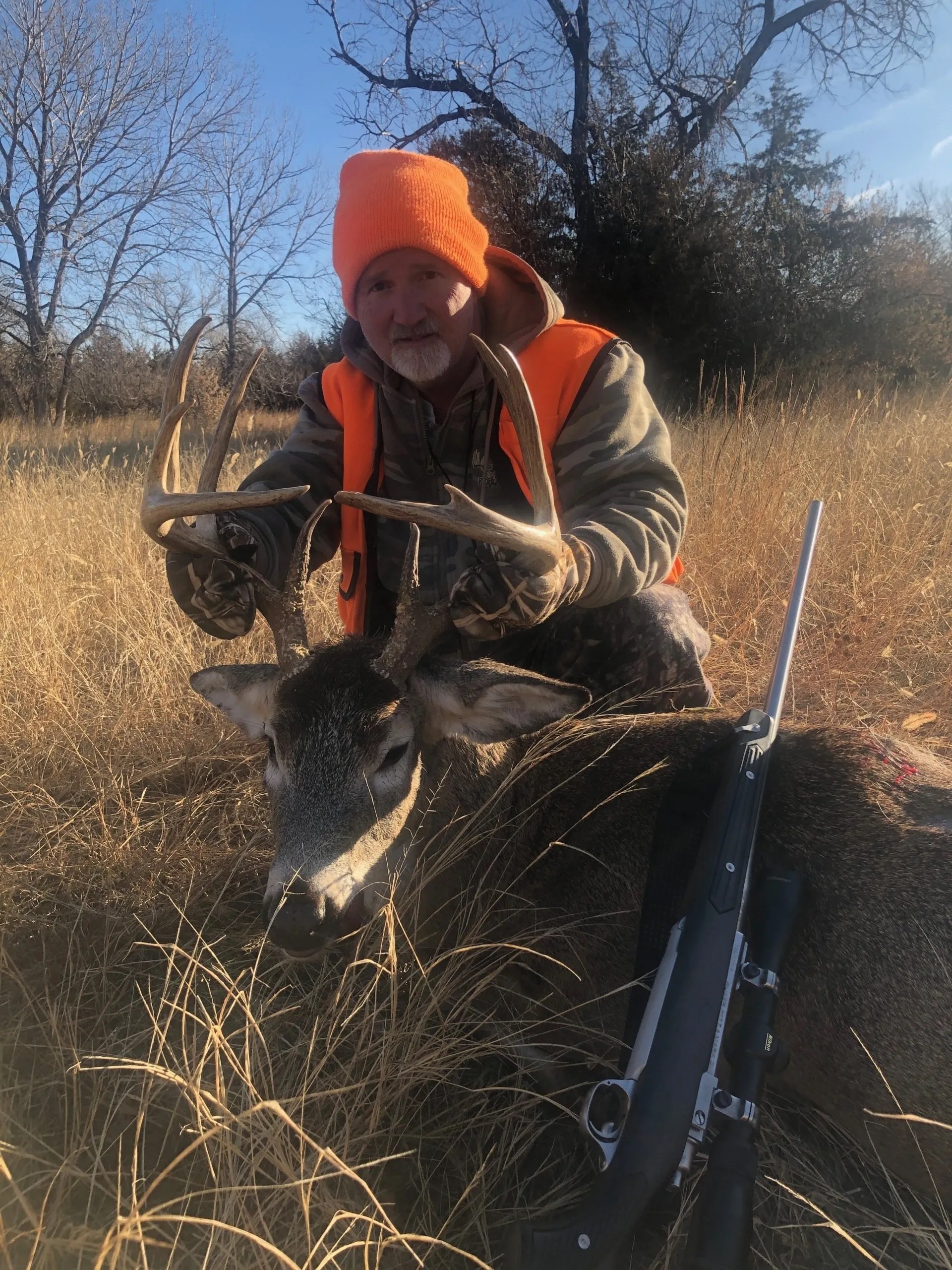 Nebraska Whitetail & Mule Deer Hunts Guide & Outfitter