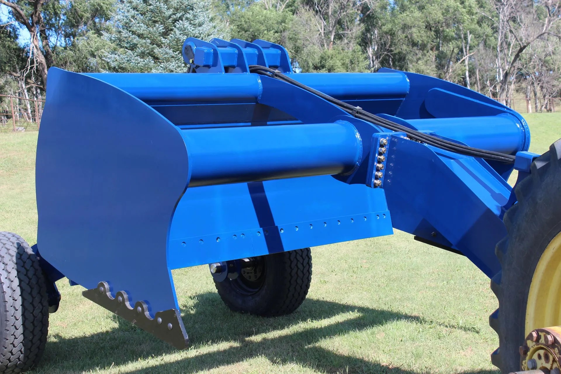 8000 Series Scrapers Manco Heavy Duty Equipment