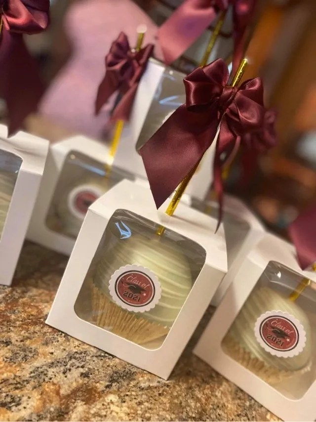 Custom Cakes Charleston, SC Miss Priss The Sugar Shop