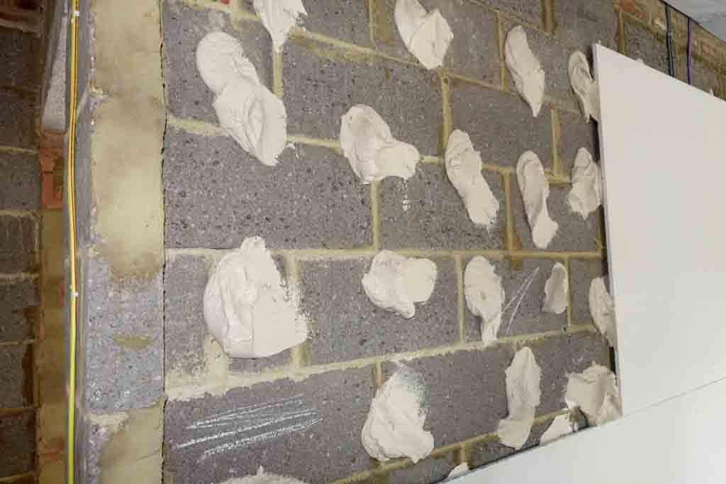 Why is Dot and Dab Plasterboard Bad for Soundproofing?
