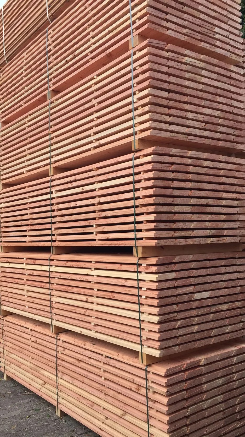 Houthandel Leeuwarden Plaatmateriaal,Panlatten, Balken,Schuttinghout,Tuinplanken, Goedkoop en