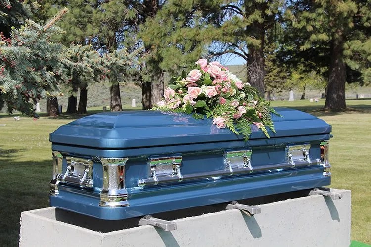 Traditional Services Osheim & Schmidt Funeral Home