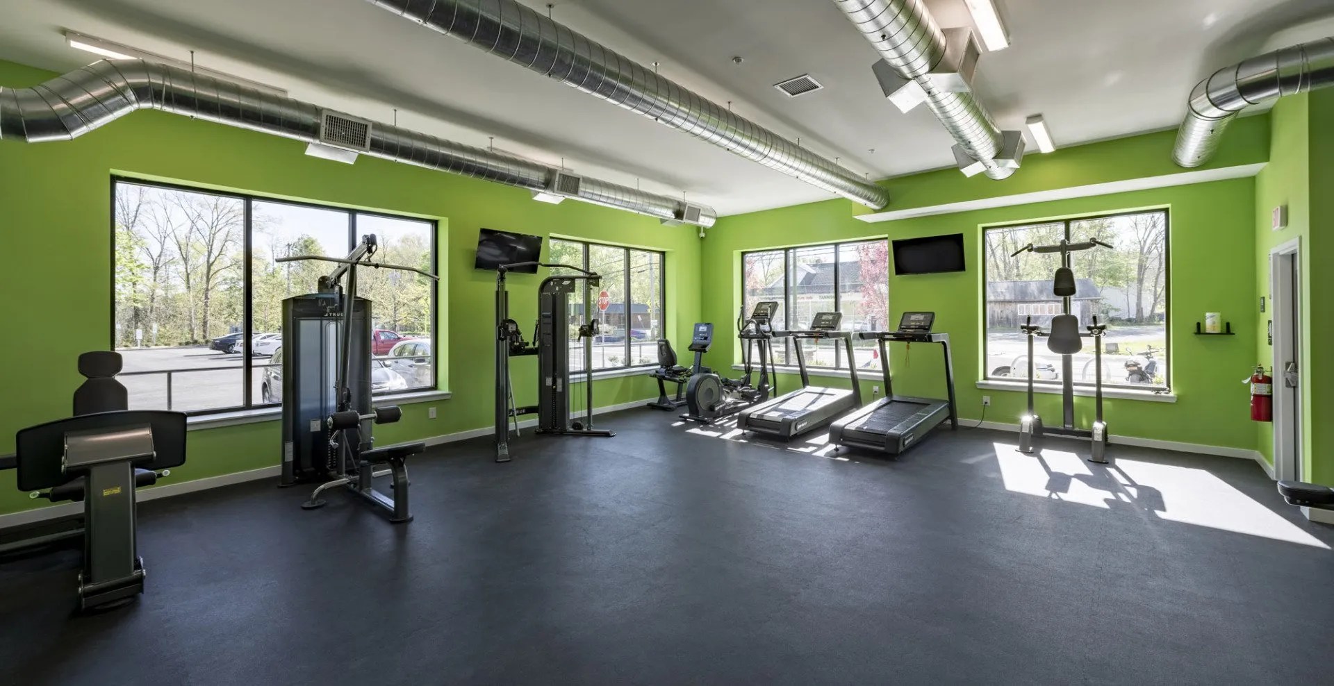 Onyx Property Management, LLC Hawk's View Apartments