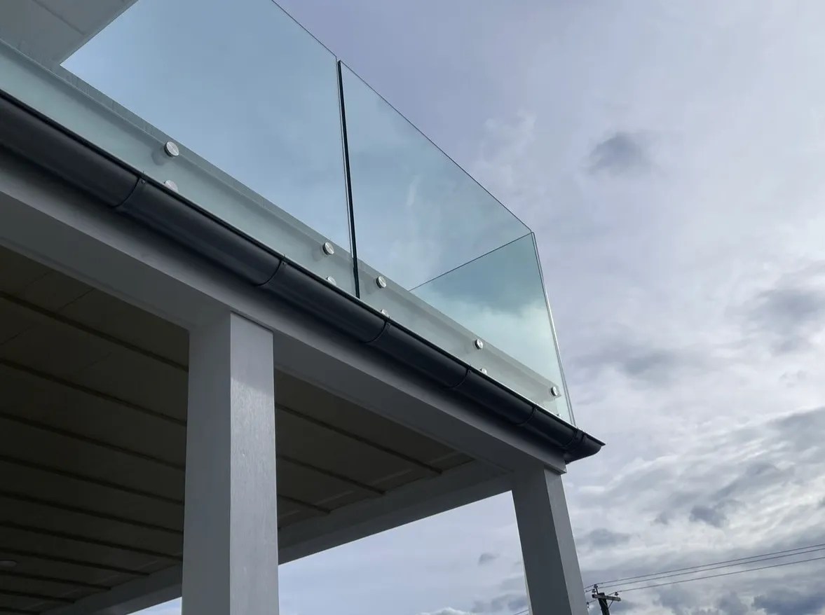 Understanding the Basics of Deck Gutters