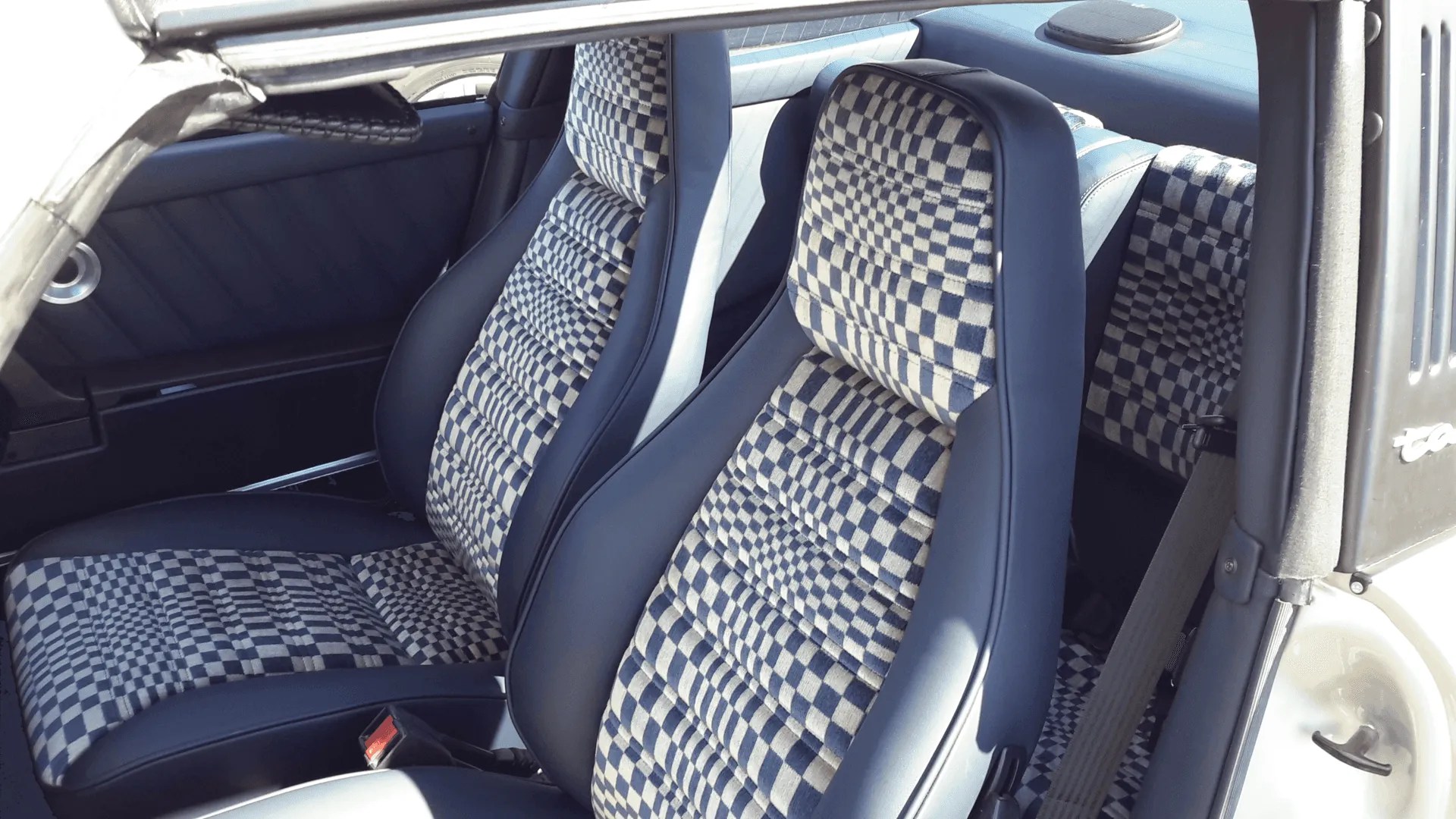 Autotrim Ltd Auto upholstery experts