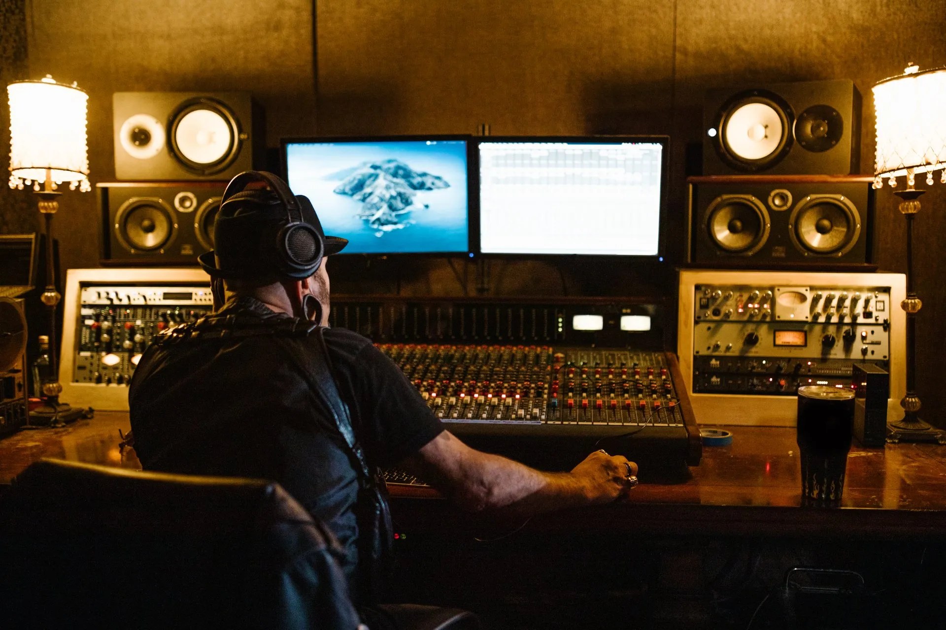 Top Music Production Courses for Aspiring Artists