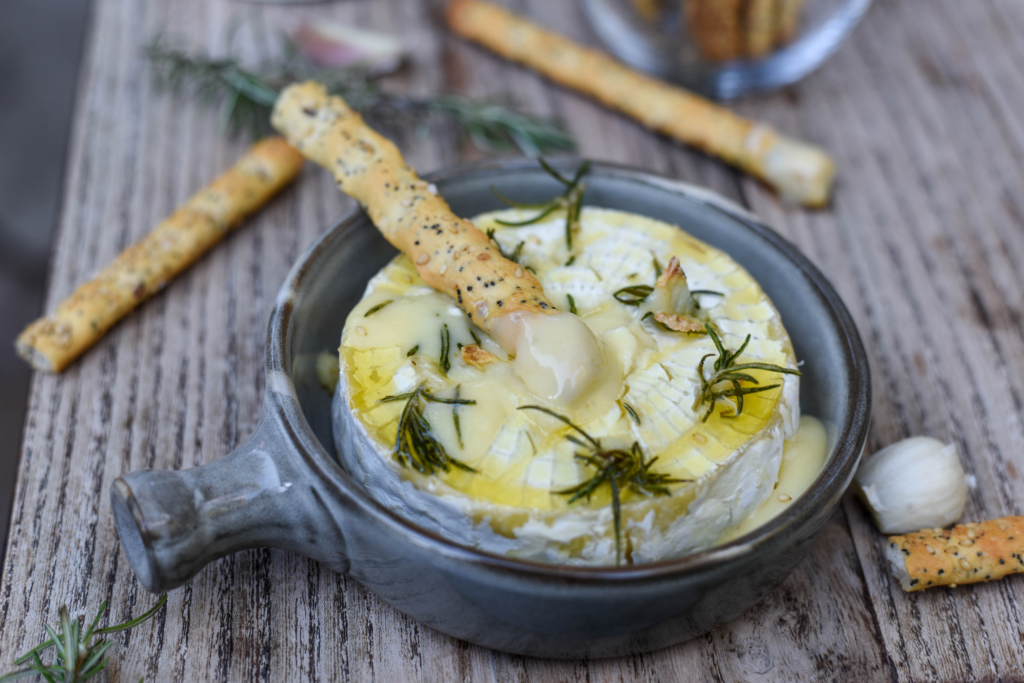 Easy Baked Camembert with Garlic & Rosemary Lisa Eats World