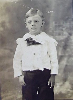 Did you know you can find family relationships, wealth status and community information all in an ancestor's estate records? Learn how to analyze those estate records for your genealogy research!