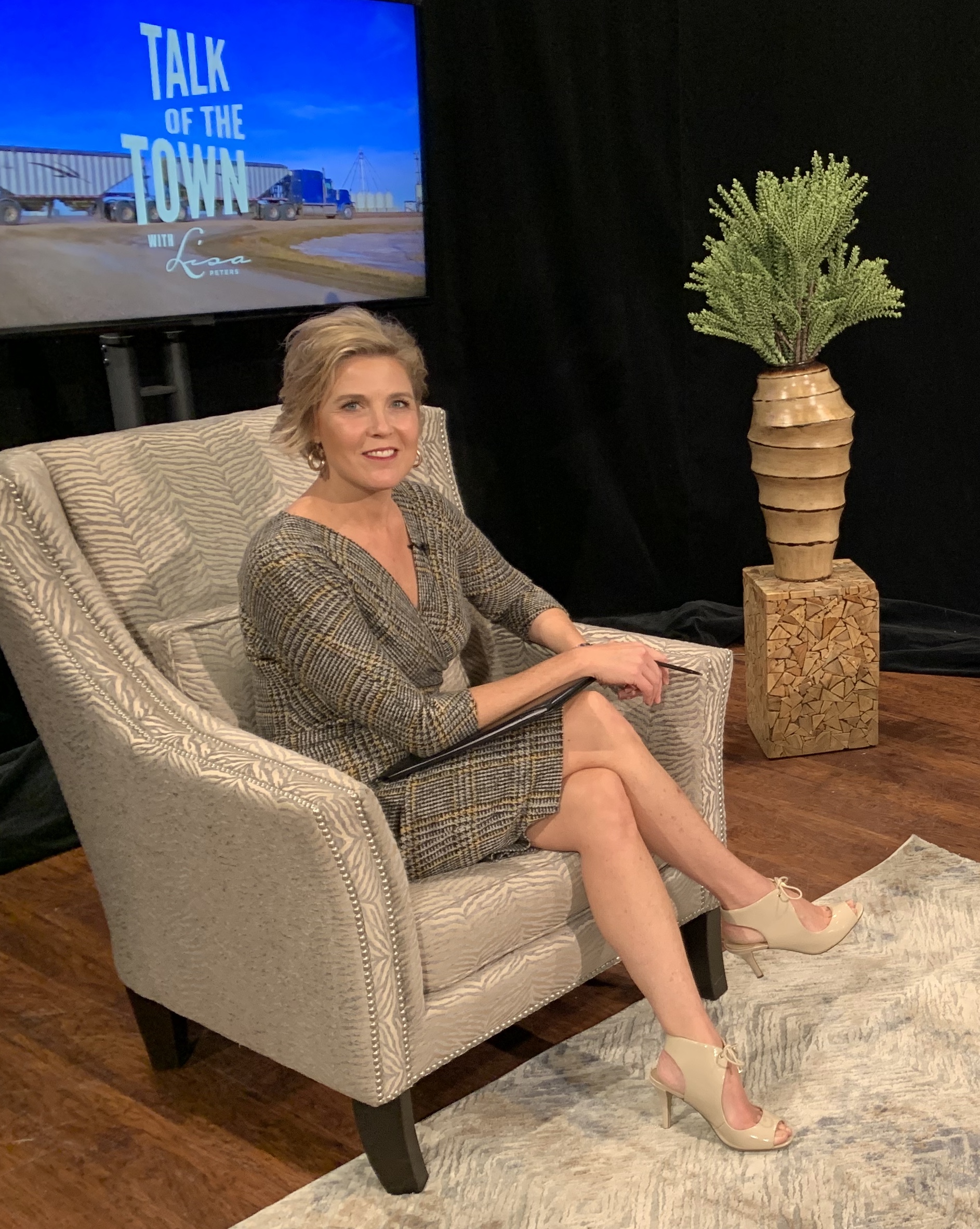 Watch Talk of The Town with Lisa Peters October 2127 Lisa Peters