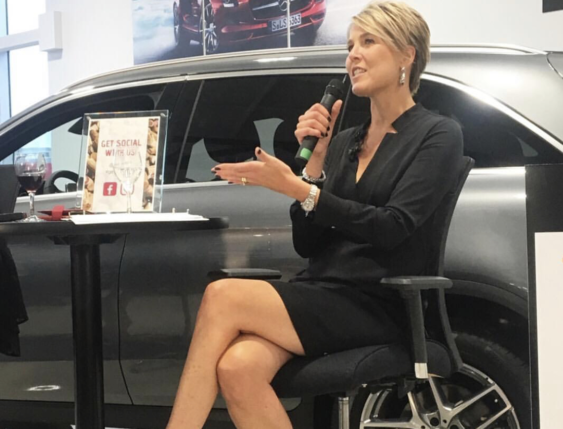 Lisa Peters Speaks in Bogota, Colombia for LeaderImpact Lisa Peters