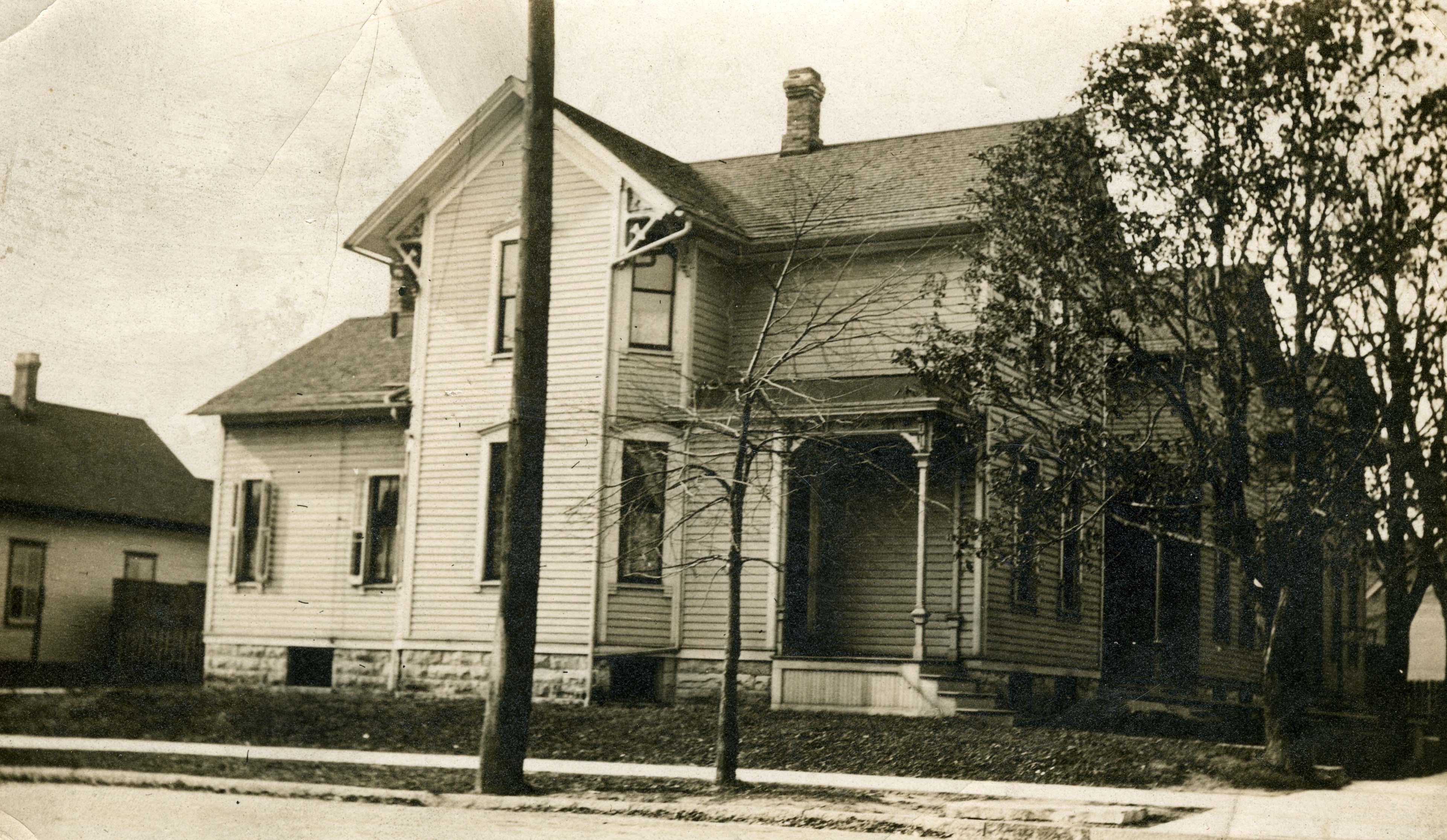 1920s Washington St Lisa M. Wayman