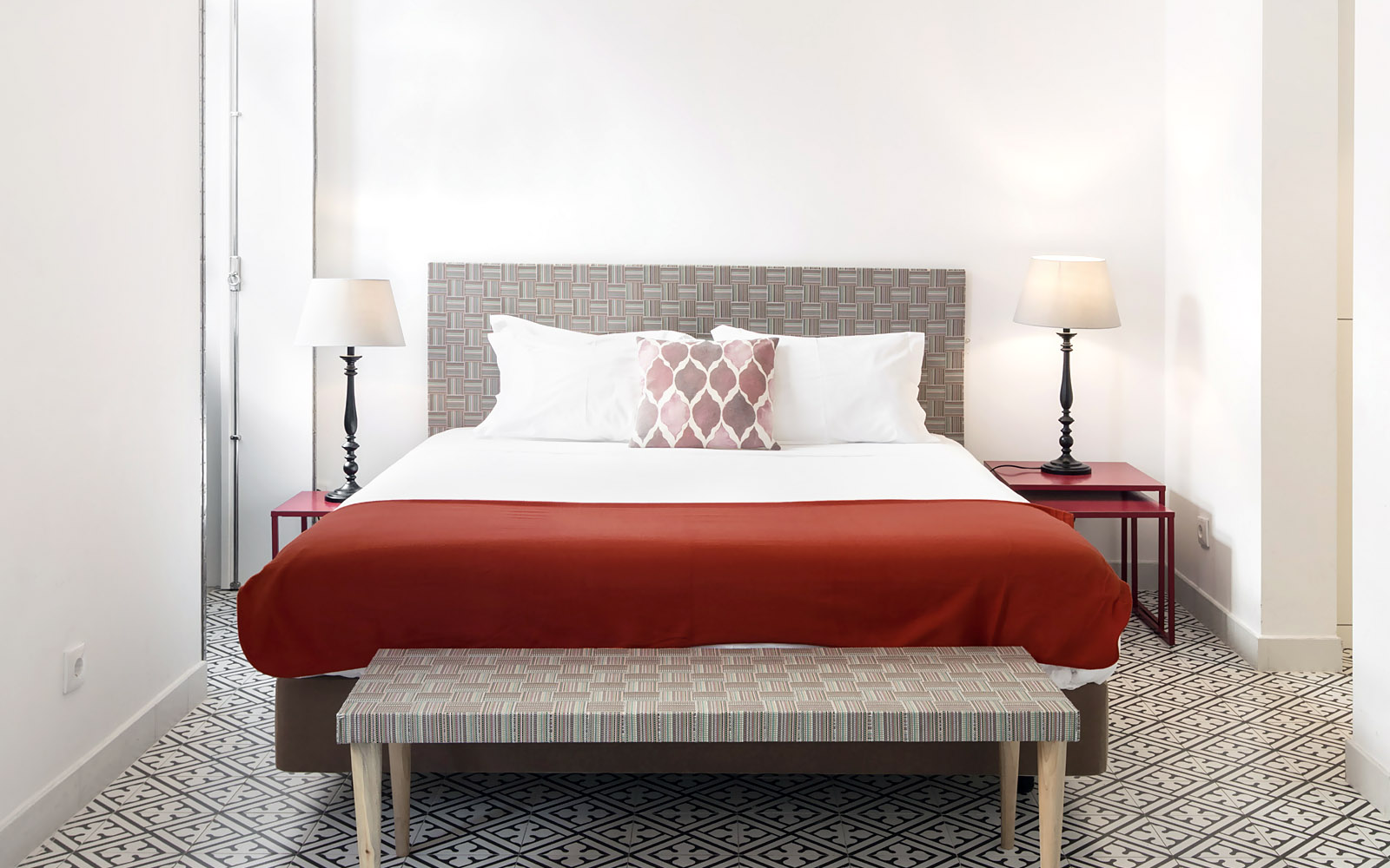 Castelo S. Studio Apartment Lisbon Serviced Apartments