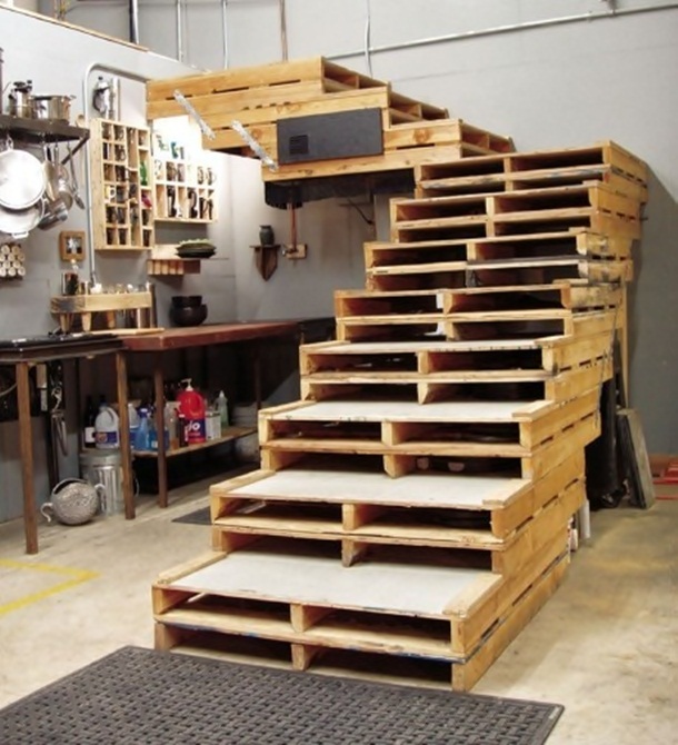 25 Creative Uses For Wood Pallets (You Won't Believe What You Can