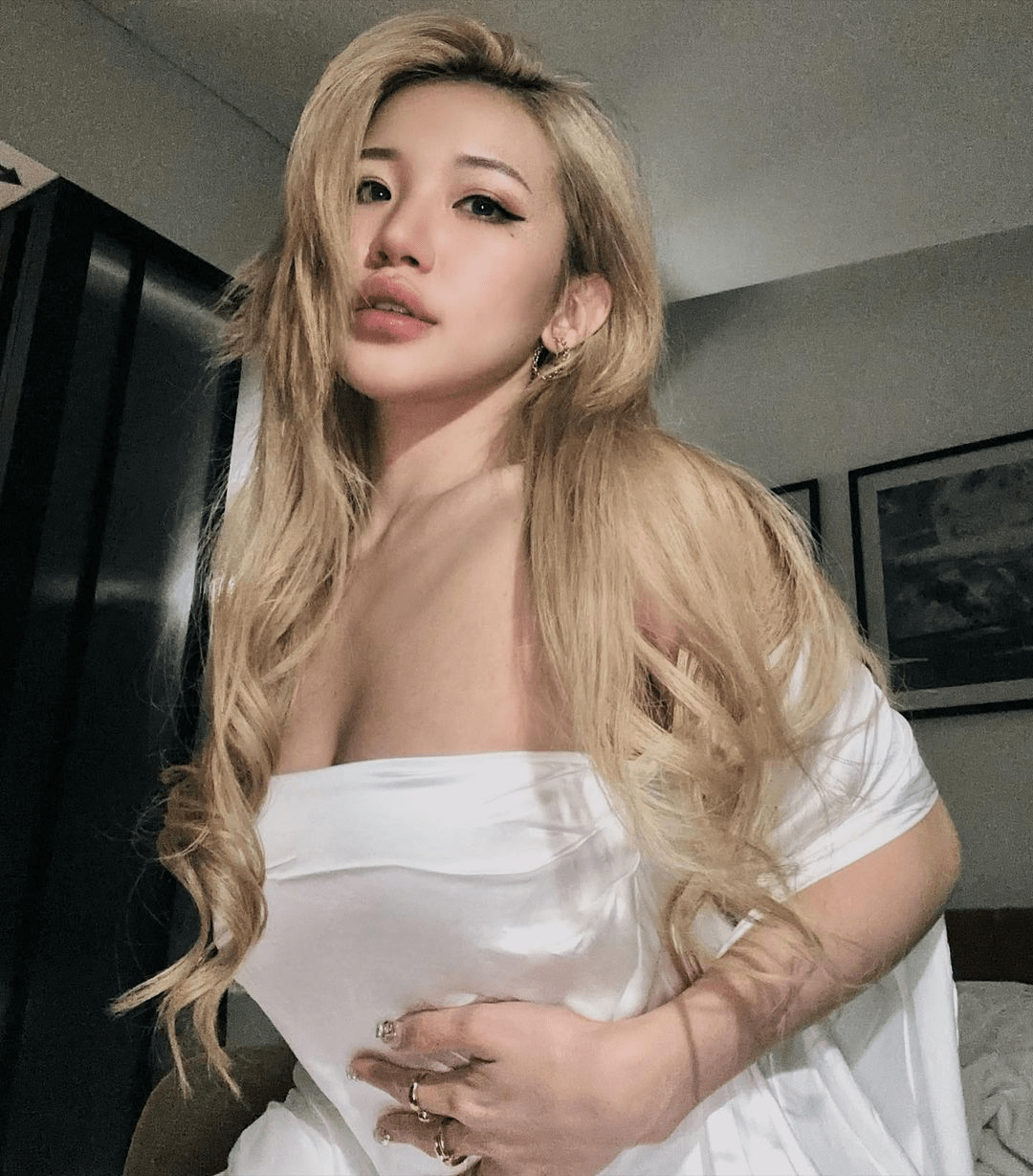 Ms Puiyi Deletes All OnlyFans Content Following Previous Exit And Return | List25