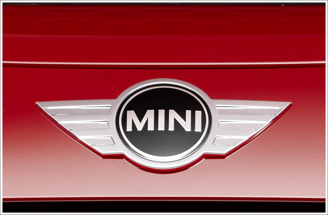 Mini Logo Meaning and History [Mini symbol]