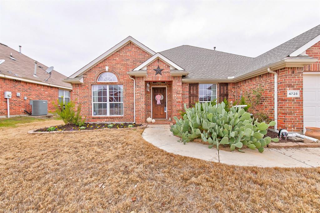 4728 Auburn Ridge Dr, Fort Worth, TX 76123