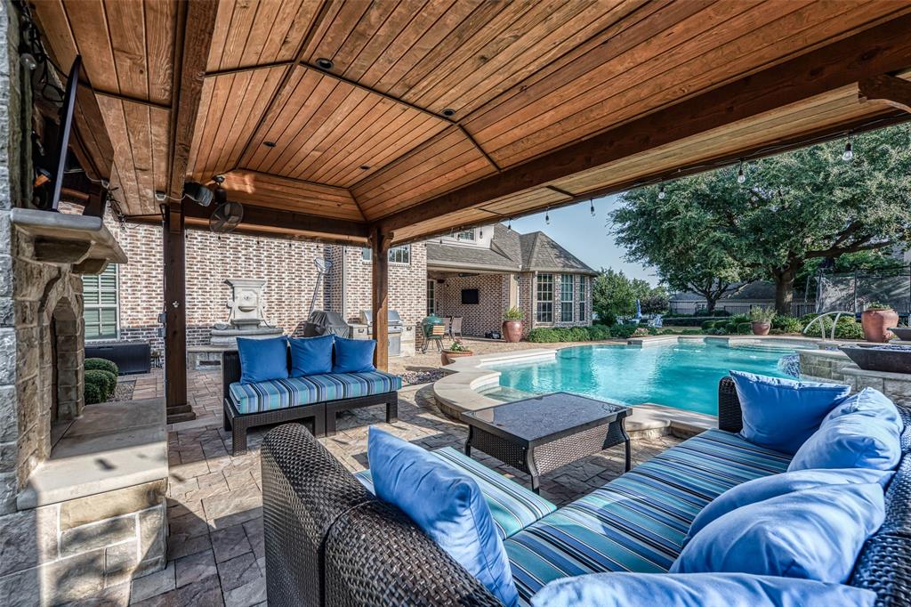 900 Serenity Ln, McKinney, TX 75069