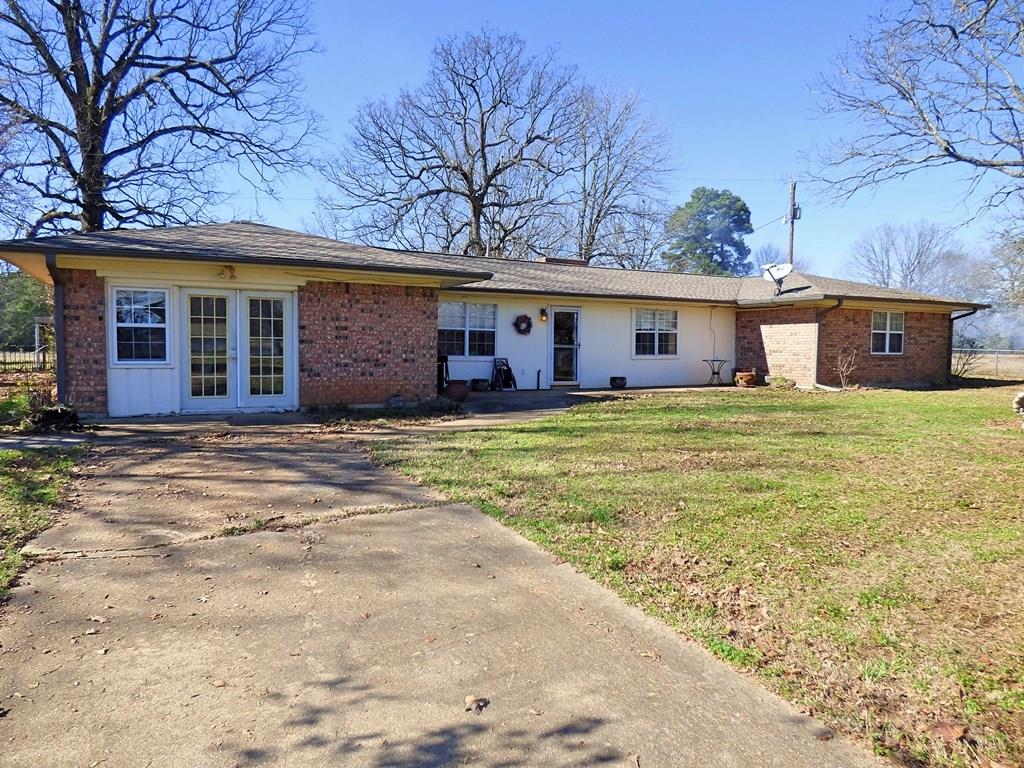 114 PR 31081, New Boston, TX 75570