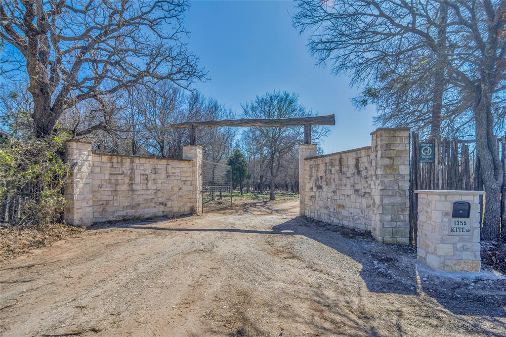 1355 Kite Rd, Mineral Wells, TX 76067