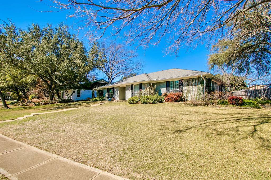 2105 W Prairie Creek Dr, Richardson, TX 75080