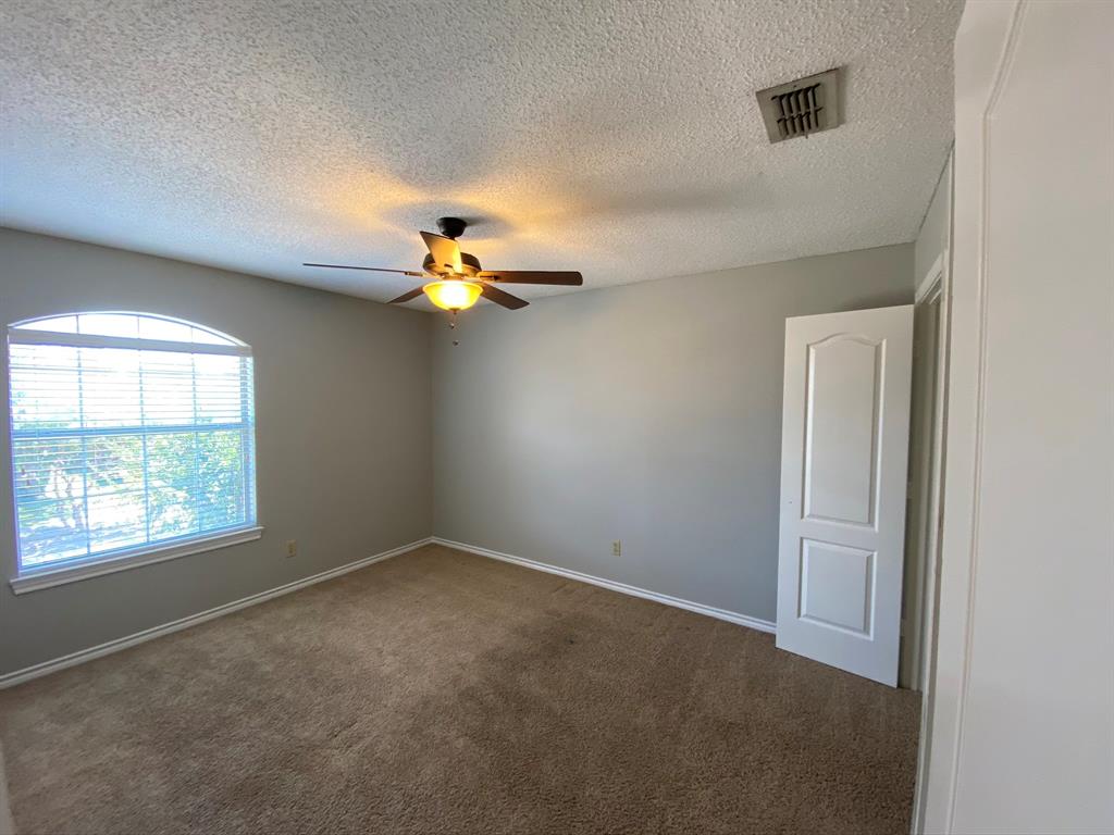 908 Lake Bluff Dr, Flower Mound, TX 75028