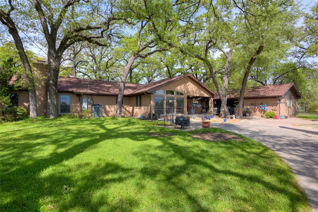 165 County Road 3420, Bridgeport, TX 76426