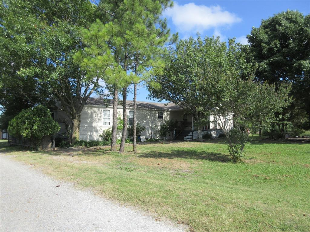 520 County Road 4935, Trenton, TX 75490