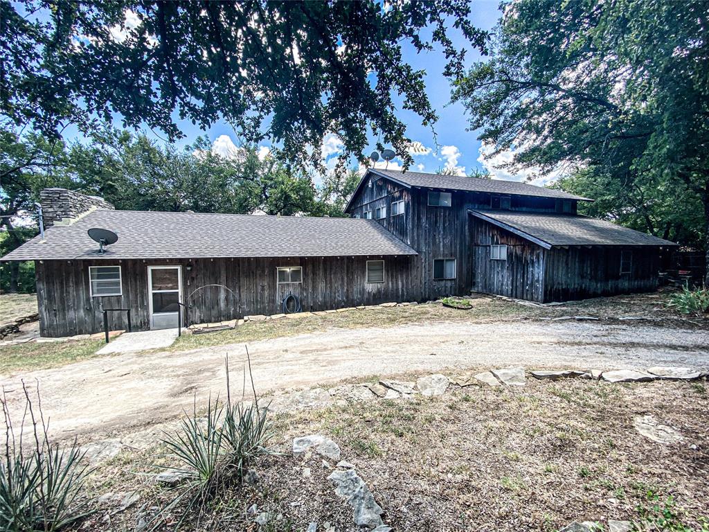 415 S Lakewood Cir, Bridgeport, TX 76426