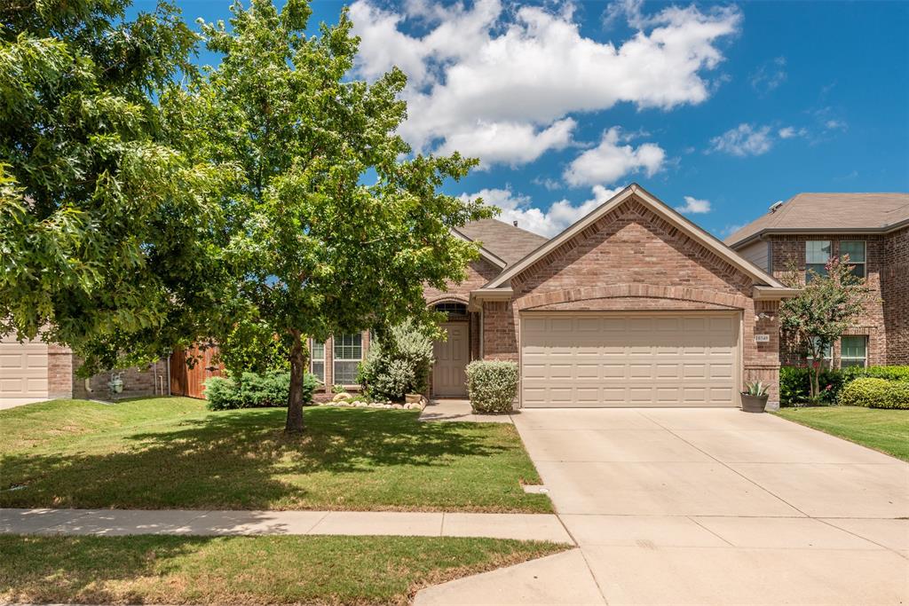 10340 Bradshaw Dr, Fort Worth, TX 76108