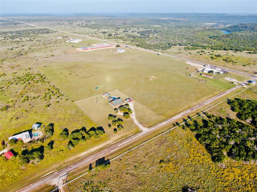 144 W Hells Gate Dr, Strawn, TX 76475