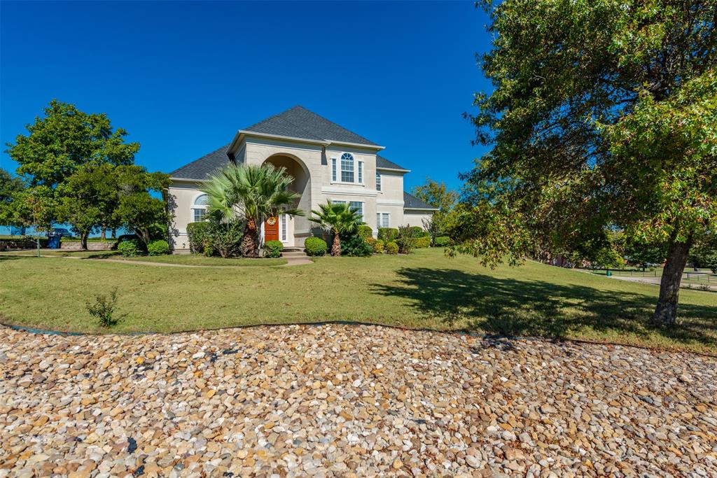 153 Park Place Cir, Cresson, TX 76035