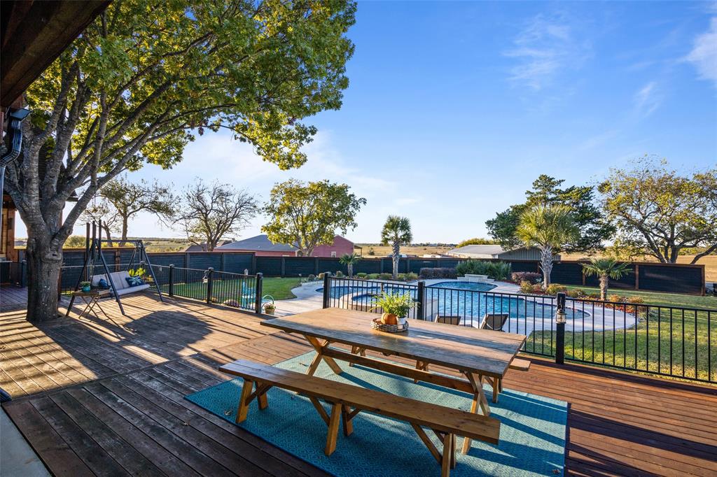 975 Fm 85, Ennis, TX 75119