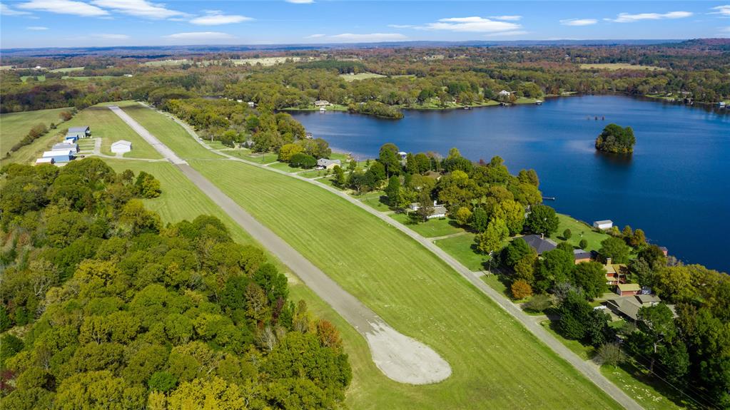 8183 E Lake Dr, Murchison, TX 75778