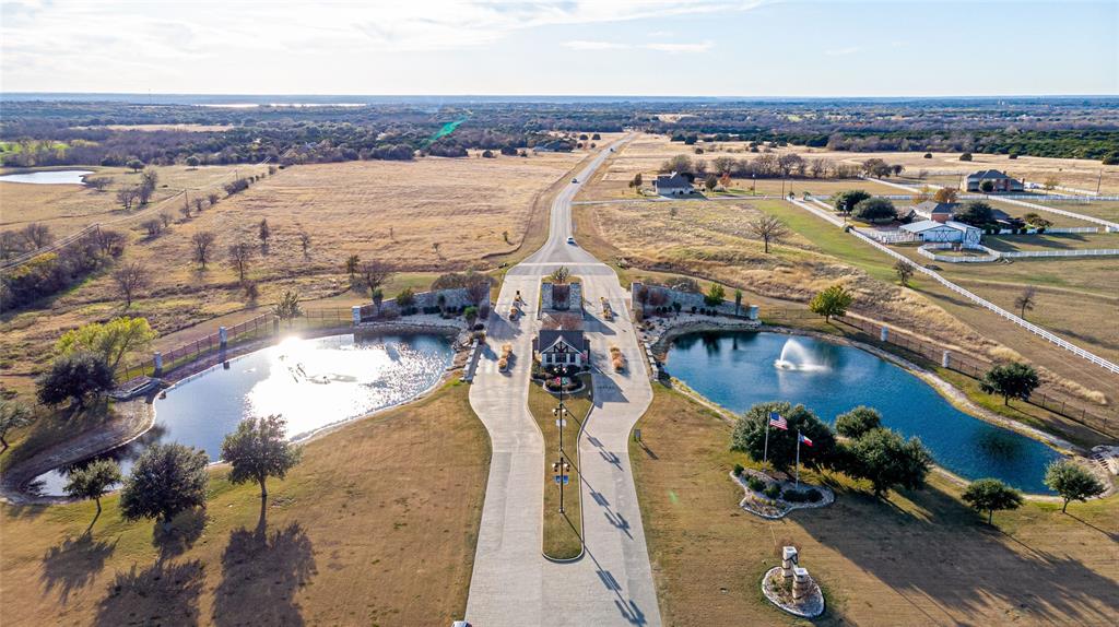 14001 Sandy Oaks Dr, Whitney, TX 76692