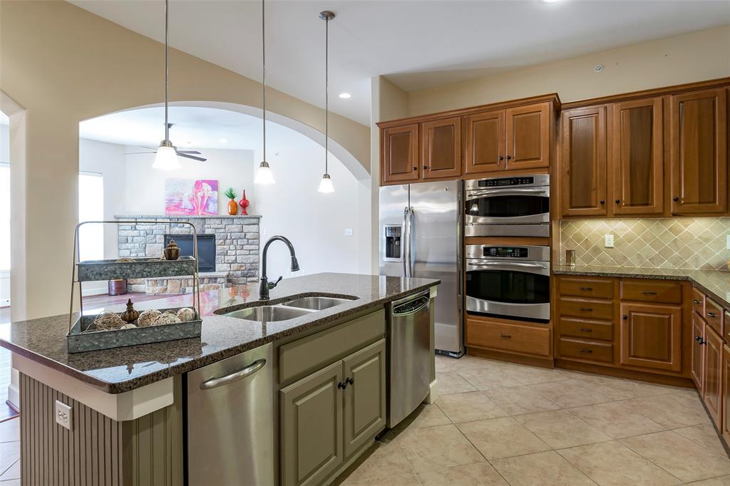 6631 Via Positano 402, Irving, TX 75039