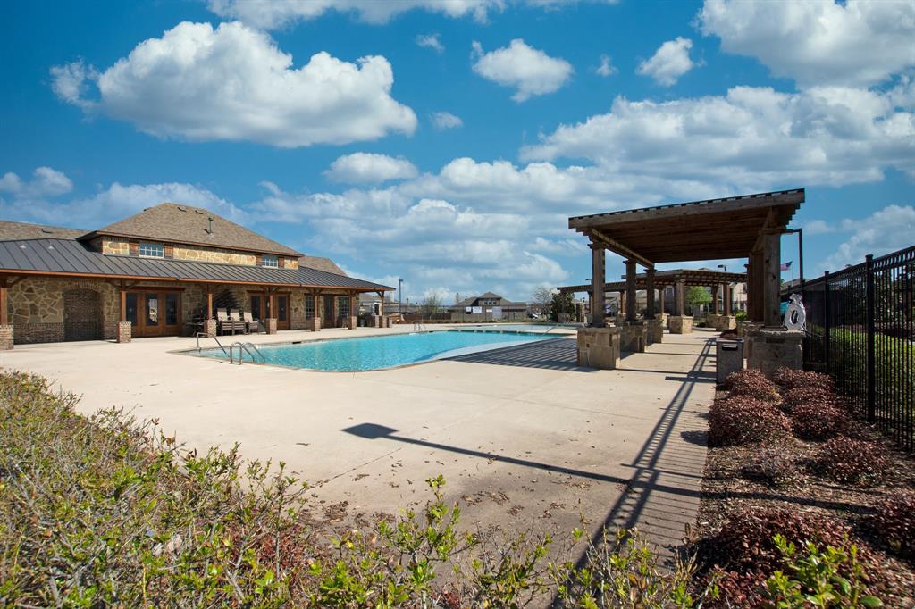 114 Cameron Dr, Fate, TX 75189