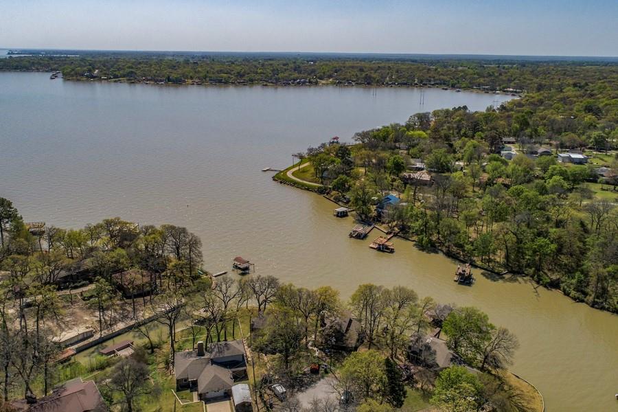 324 Oak Ln, Tool, TX 75143