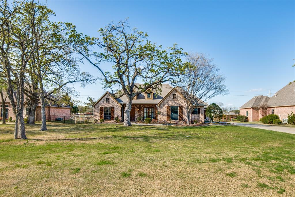 109 Woodland Dr, Krugerville, TX 76227