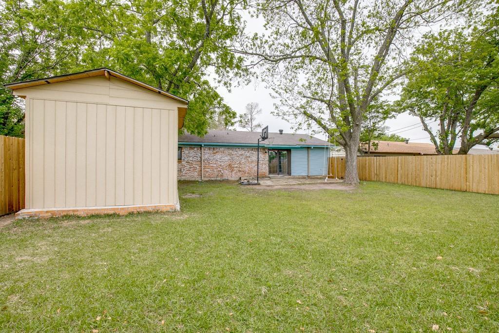 13033 Spring Oak Dr, Balch Springs, TX 75180