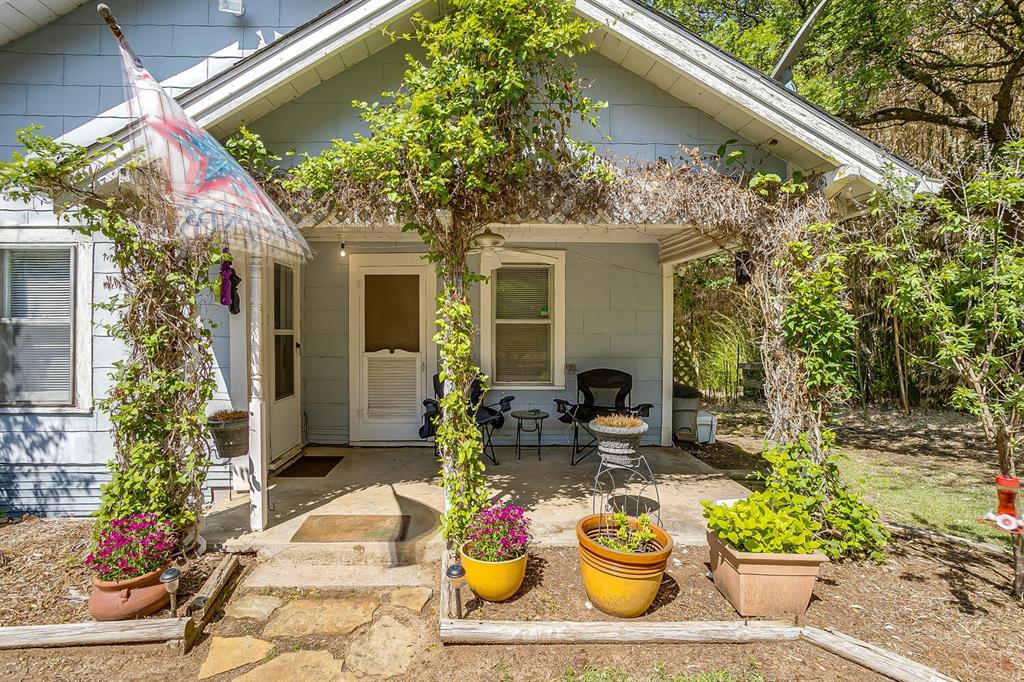 3325 Dove Creek Rd, Cleburne, TX 76031