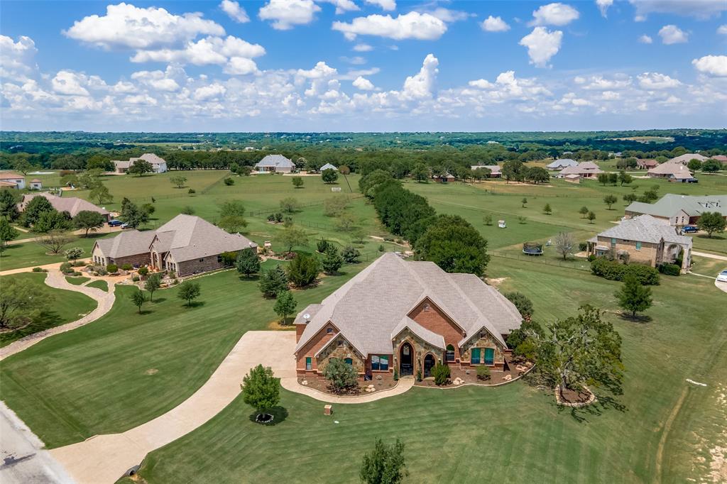 550 Cattlebaron Parc Dr, Fort Worth, TX 76108