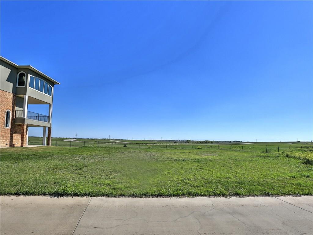 9106 Performance Ct, Cresson, TX 76035