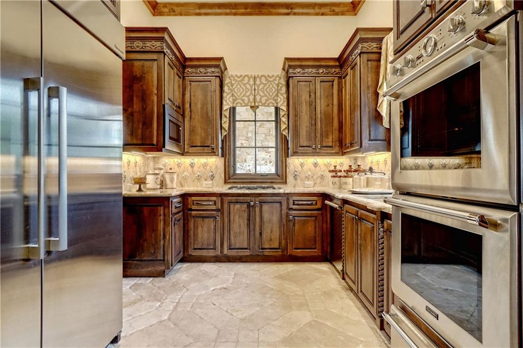 5513 Montclair Dr, Colleyville, TX 76034