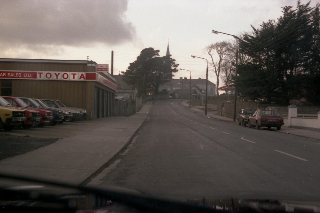 Bridge Road,Scoil Realta na Maidine and some visitors Listowel Connection